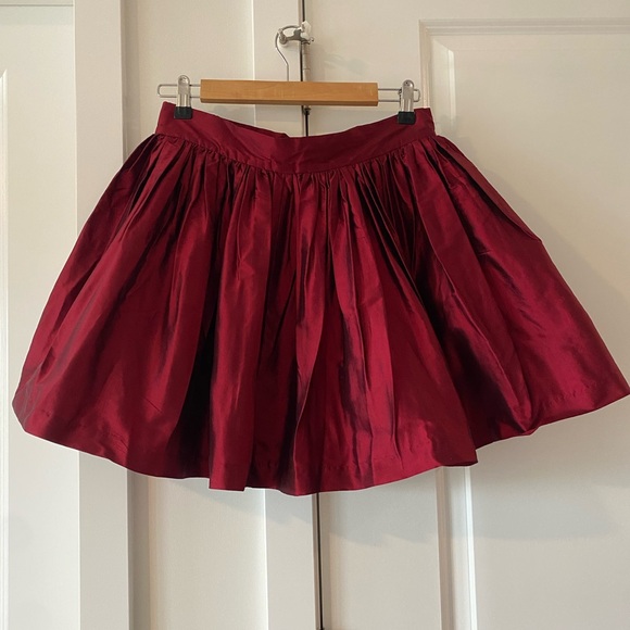 Silk Party Skirt - Crimson Red - size L - cute and timeless 🎈 - Picture 2 of 6